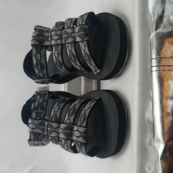 TEVA Black & Grey Original Dorado Strappy Sandals Aztec Tribal Print with Buckle - Picture 8 of 9